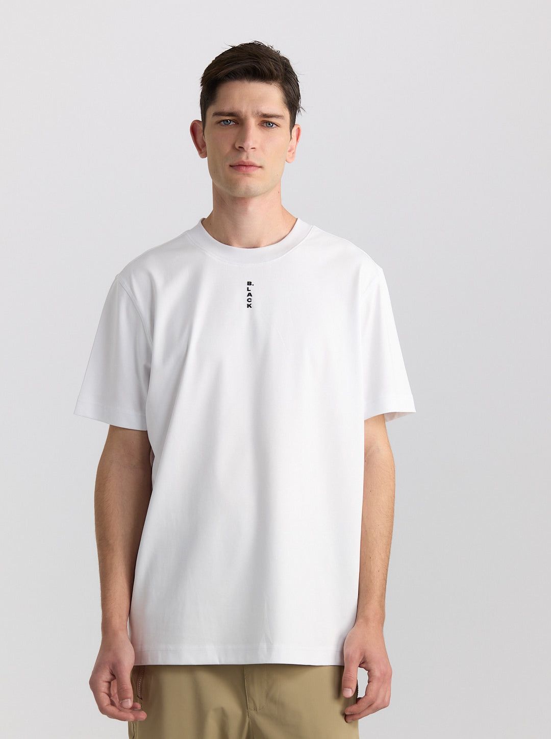 T-SHIRT Modern Sophistication – BLACK DOT