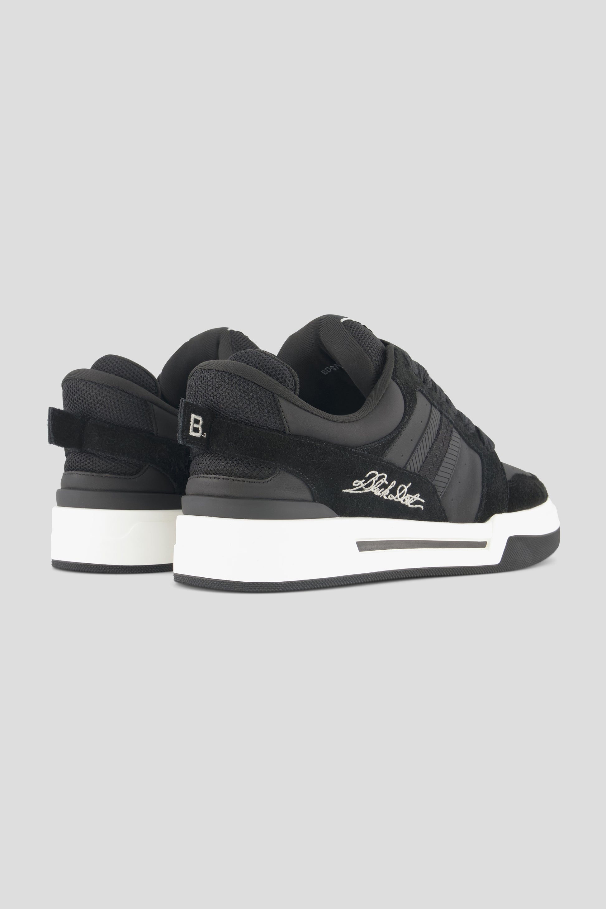 SNEAKERS Bold Side