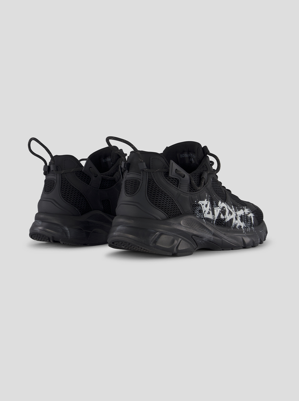 SNEAKERS Chaos Runner