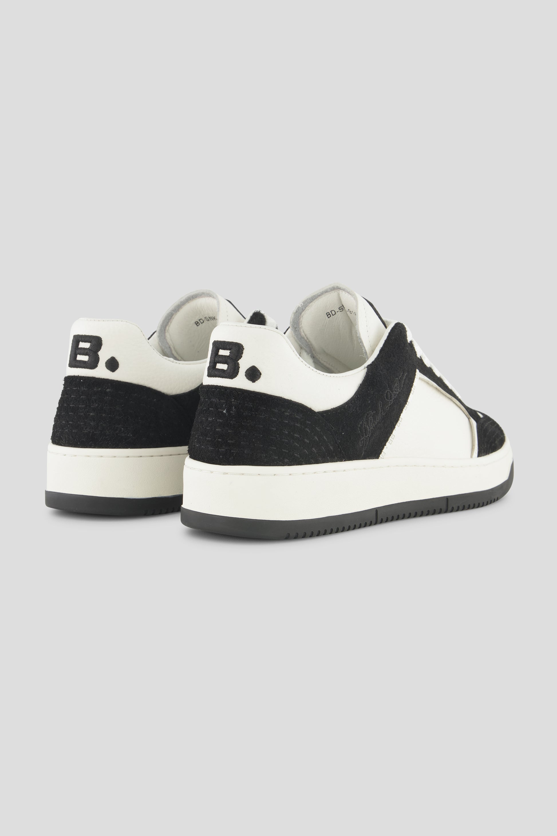 SNEAKERS BD clean urban style