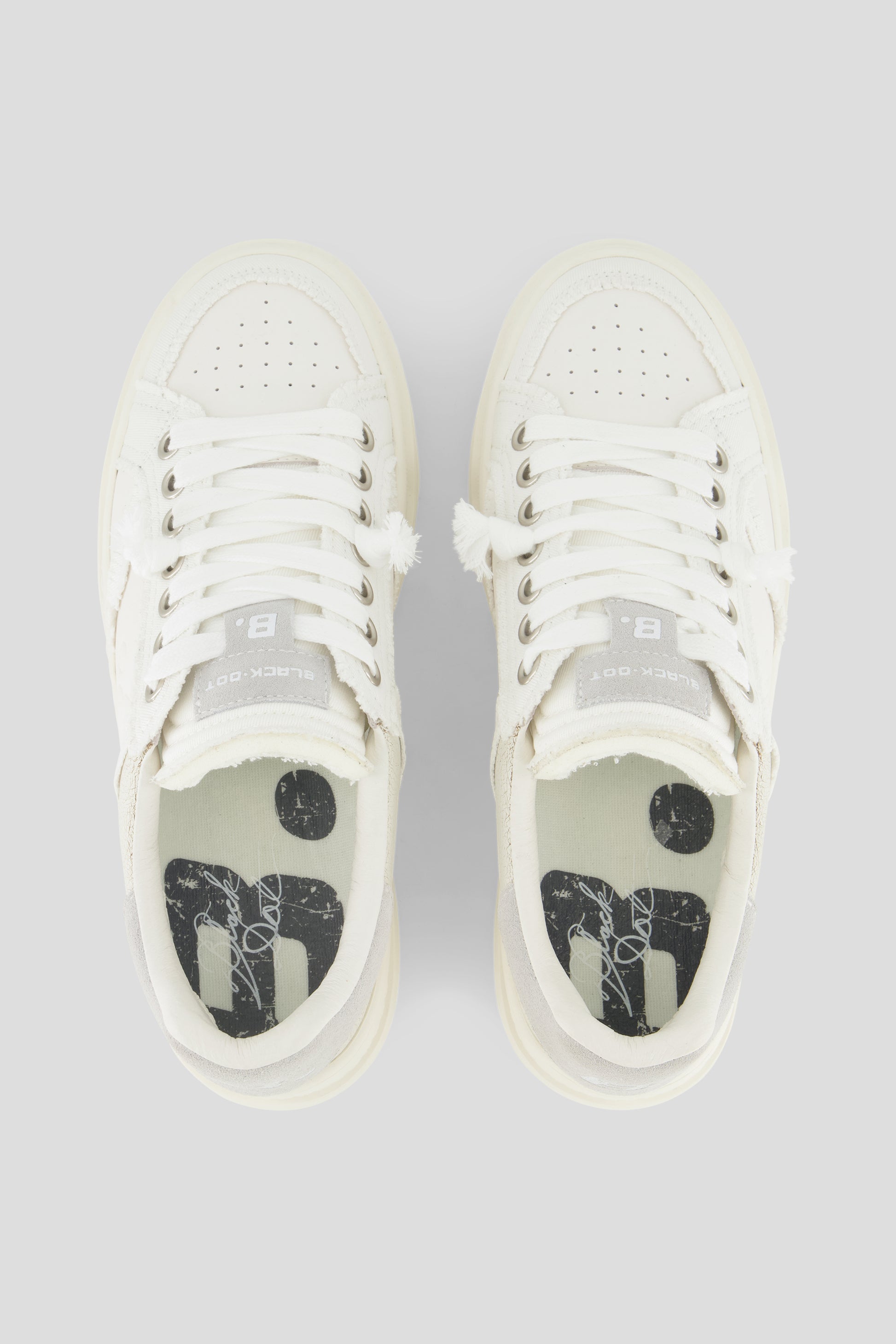 SNEAKERS BD modern minimal look