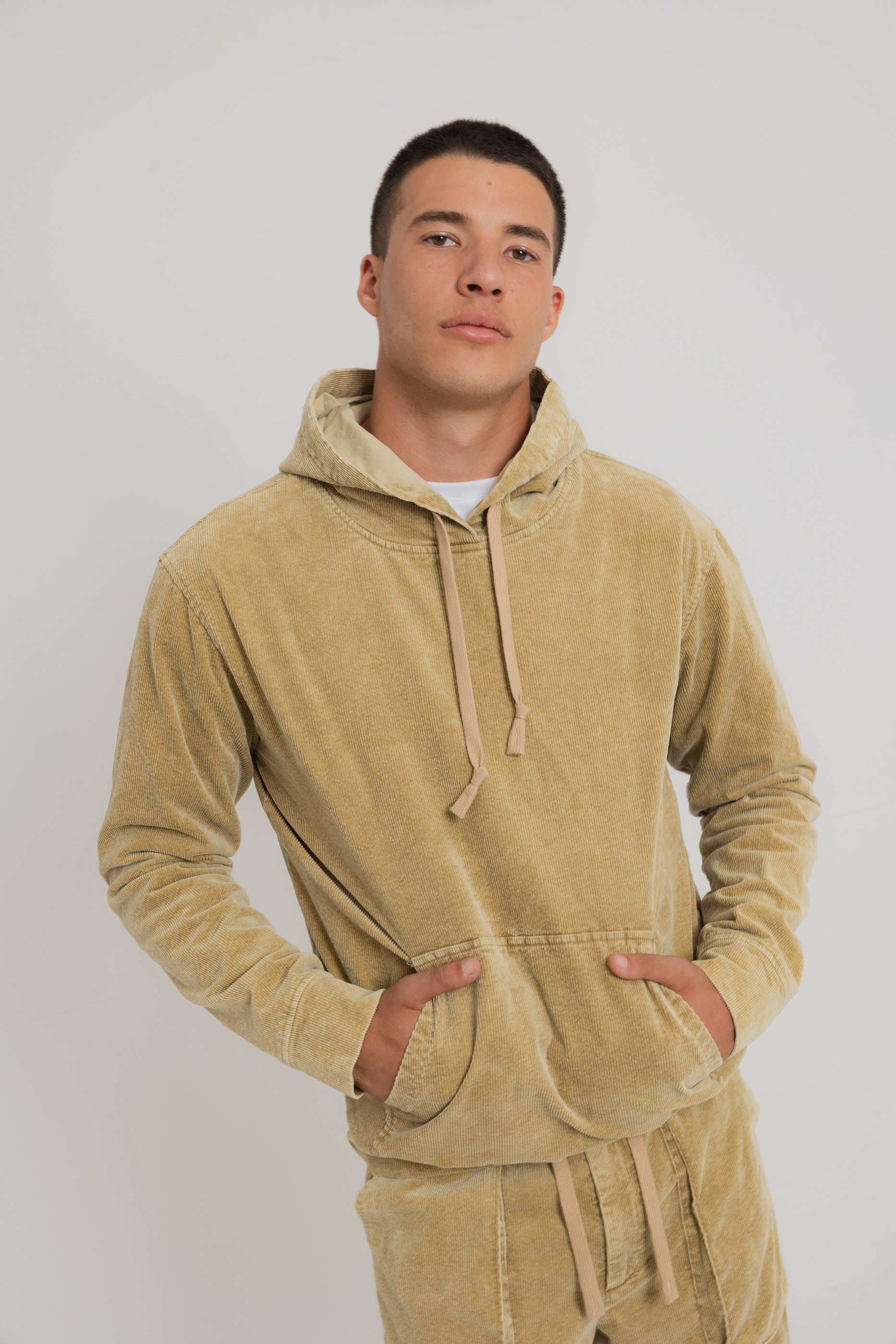 Sweatshirt BD Corduroy Luxe – BLACK DOT