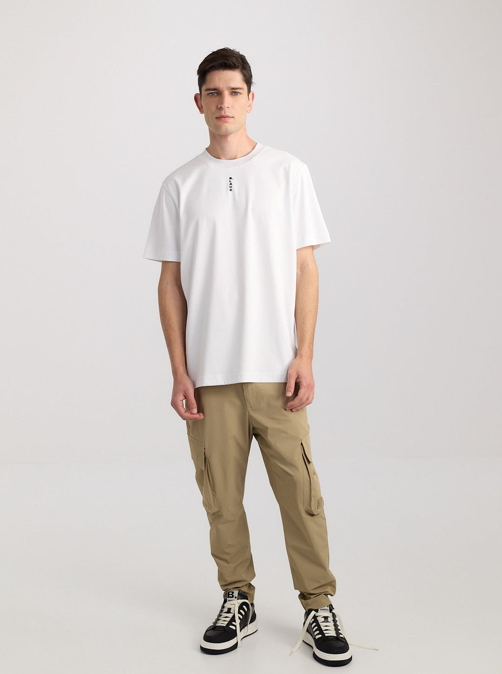 T-SHIRT Modern Sophistication