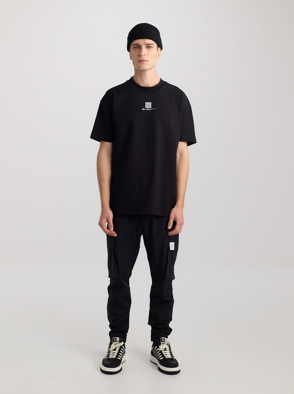 T-SHIRT Minimalist Statement