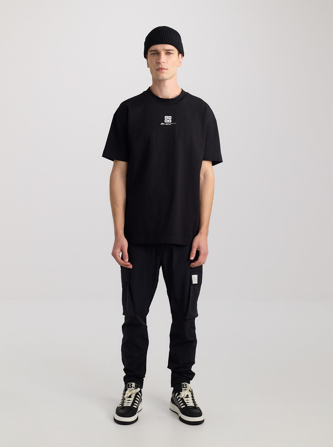 T-SHIRT Minimalist Statement