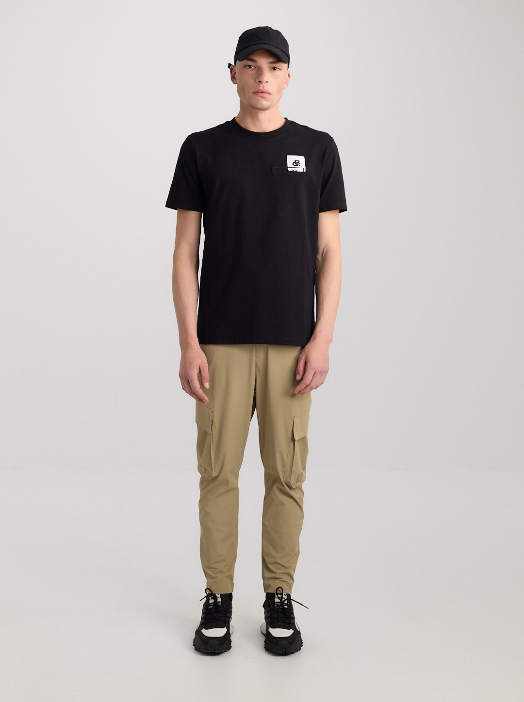 T-SHIRT Graphic Precision